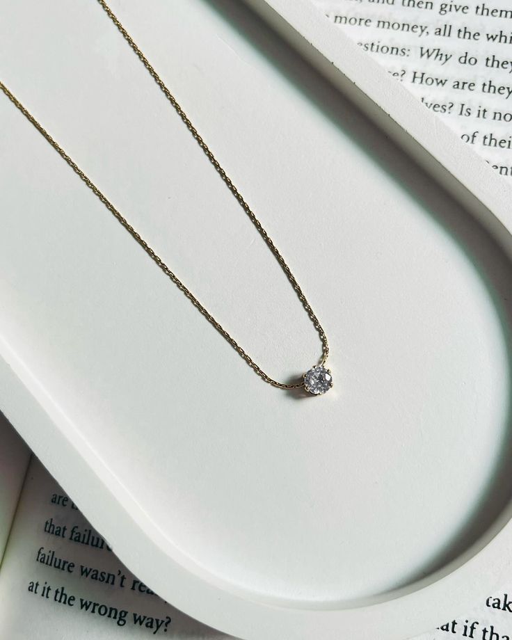 Crystal Dot Minimal Heart Anti -Tarnish Necklace