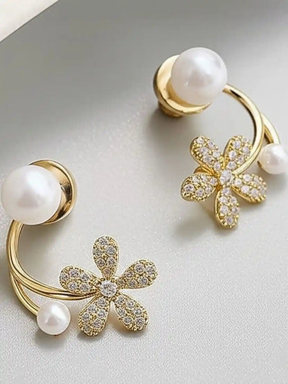 Bloom Curve Pearl Earings