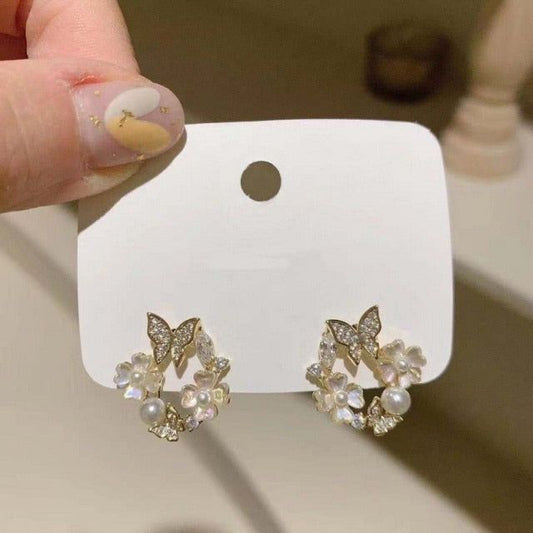 Butter Bloom Pearl Earrings