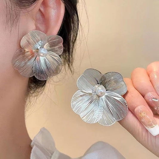 Pearl Bloom Silver Petals Earrings