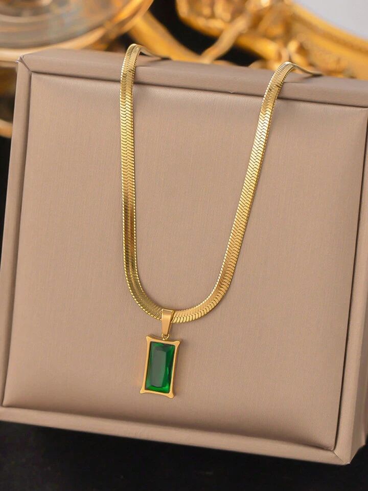 Green Emerald Radiance Anti- Tarnish Necklace