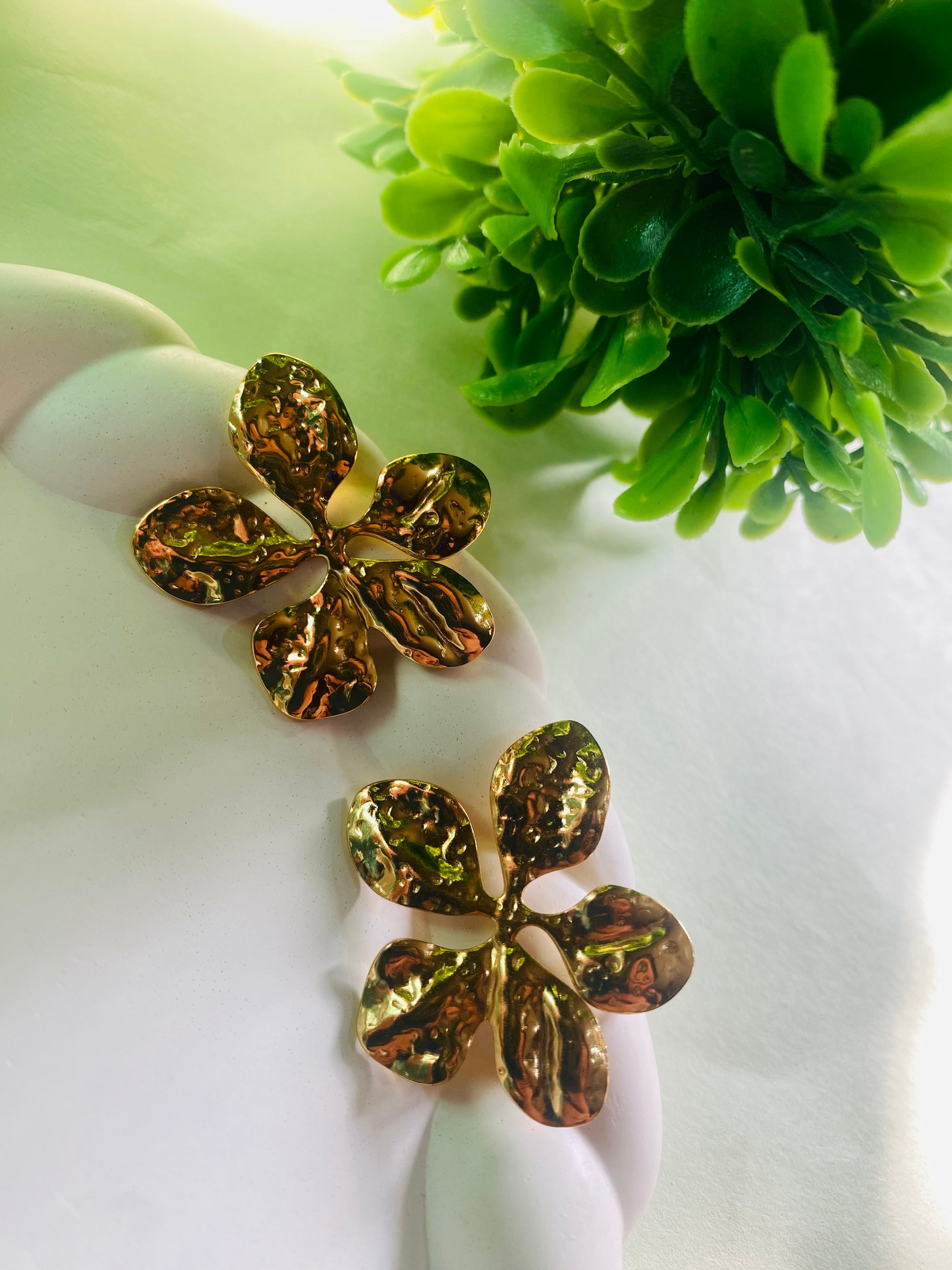 Luxe Petal Anti -Tarnish Flower Earrings