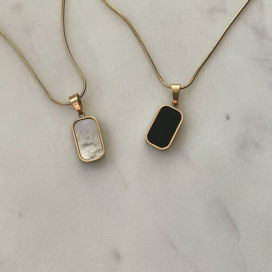 Dual Aura Reversible Pendant Anti Tarnish Necklace (Black and Pearl)
